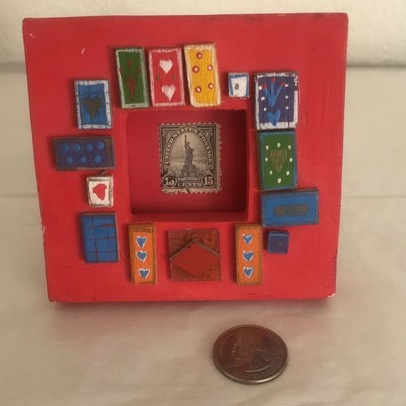 Small Red Funky Bright Frame - Picture 2 of 9